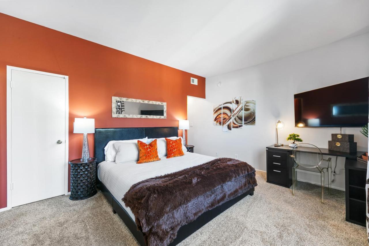 Beverly Hills 2 Bed 2 Bath Penthouse With Den And Parking 414 Los Angeles Esterno foto
