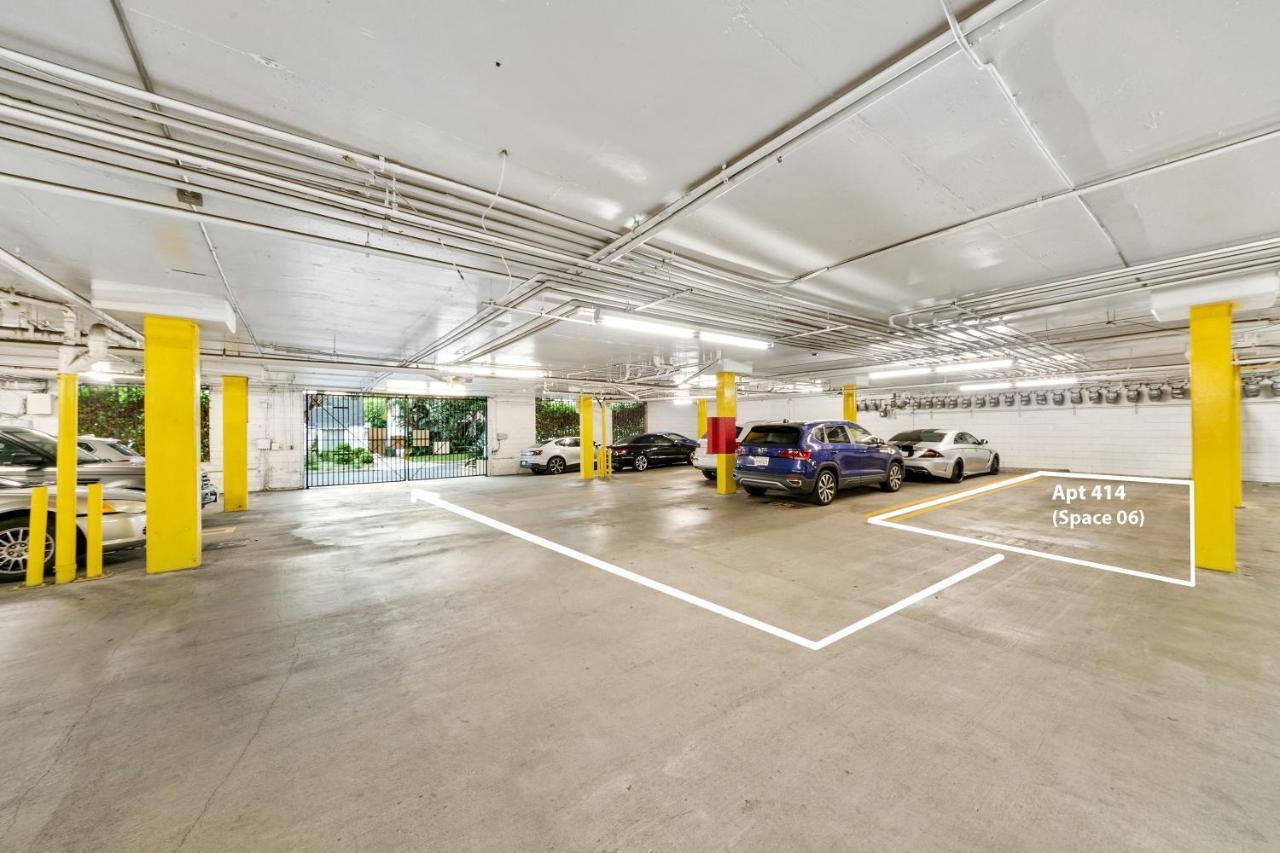 Beverly Hills 2 Bed 2 Bath Penthouse With Den And Parking 414 Los Angeles Esterno foto