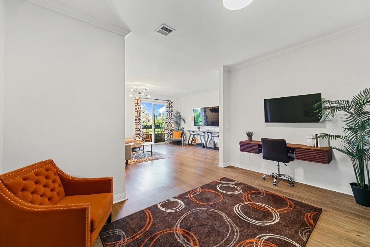 Beverly Hills 2 Bed 2 Bath Penthouse With Den And Parking 414 Los Angeles Esterno foto