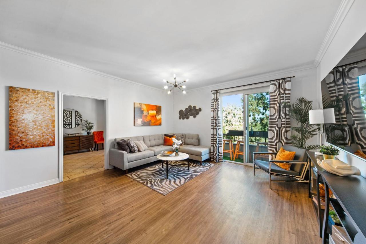 Beverly Hills 2 Bed 2 Bath Penthouse With Den And Parking 414 Los Angeles Esterno foto