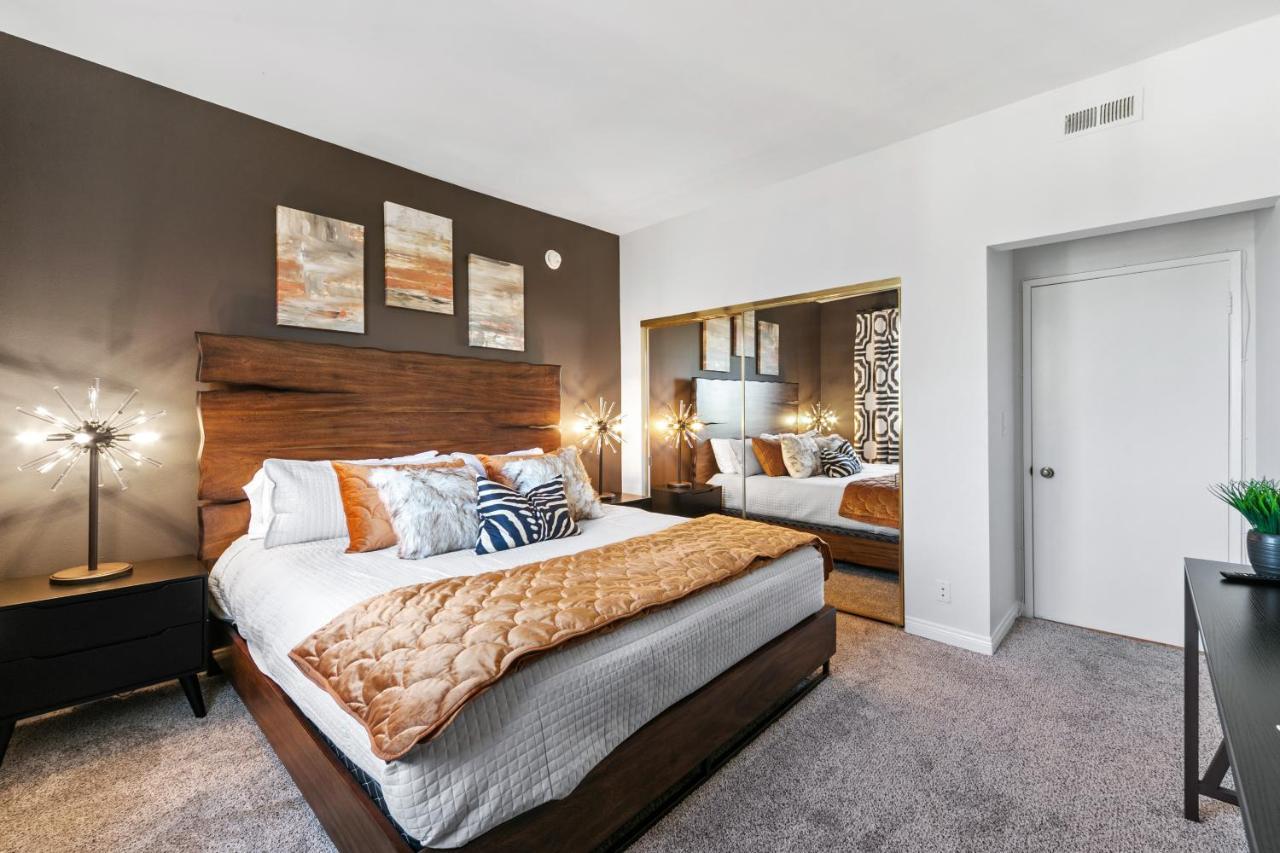 Beverly Hills 2 Bed 2 Bath Penthouse With Den And Parking 414 Los Angeles Esterno foto