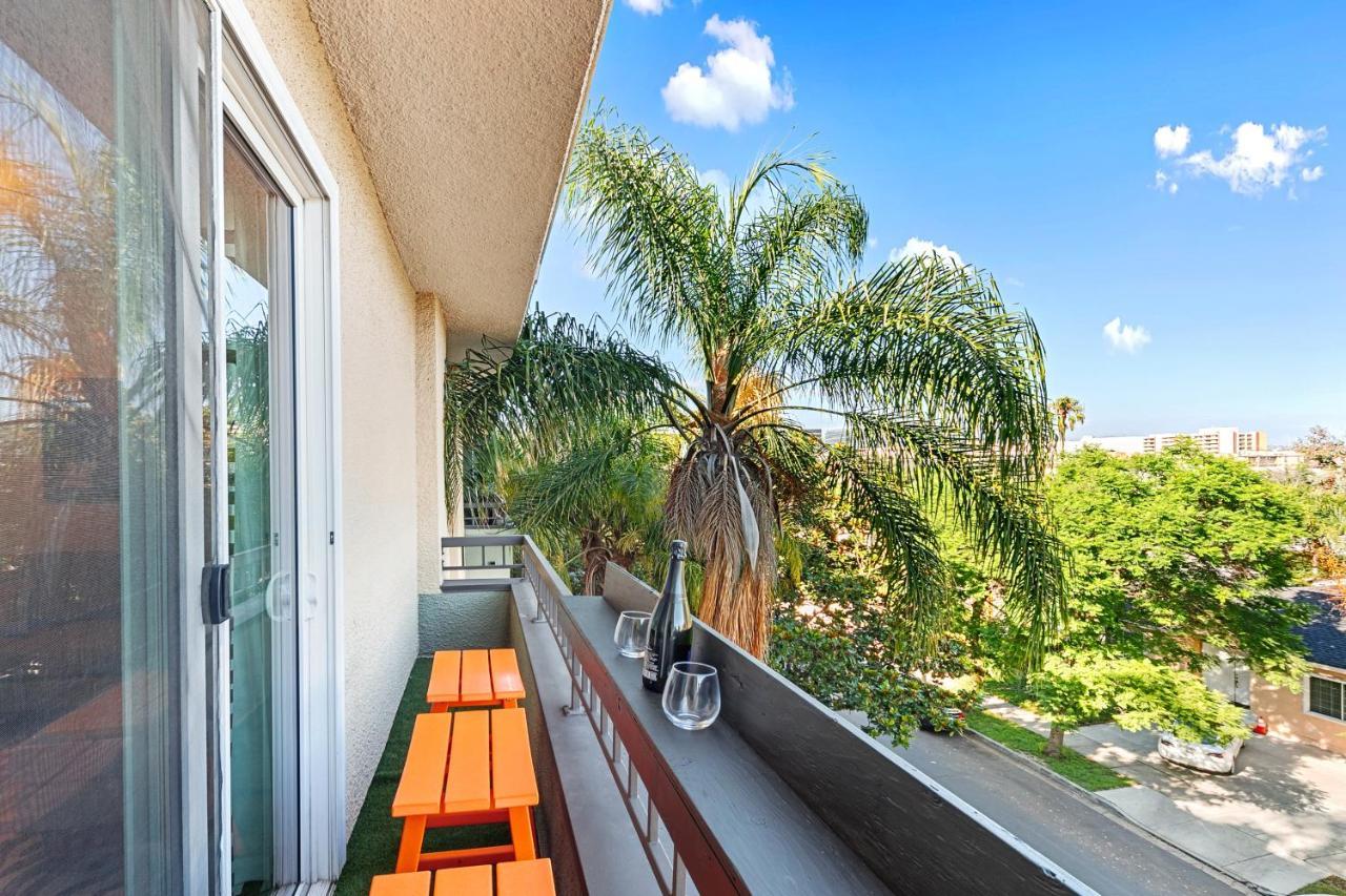 Beverly Hills 2 Bed 2 Bath Penthouse With Den And Parking 414 Los Angeles Esterno foto