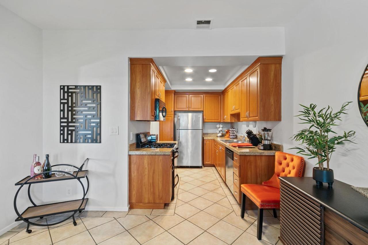 Beverly Hills 2 Bed 2 Bath Penthouse With Den And Parking 414 Los Angeles Esterno foto