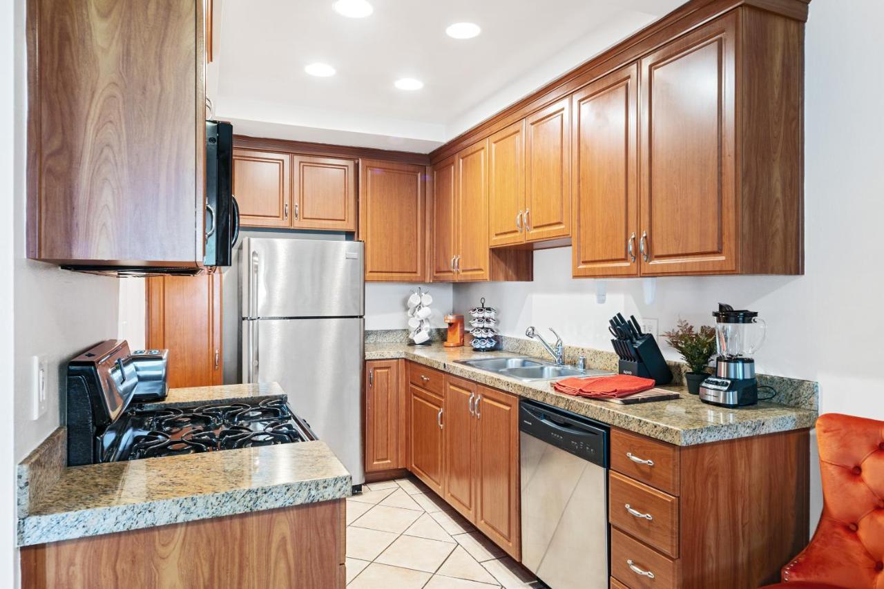 Beverly Hills 2 Bed 2 Bath Penthouse With Den And Parking 414 Los Angeles Esterno foto