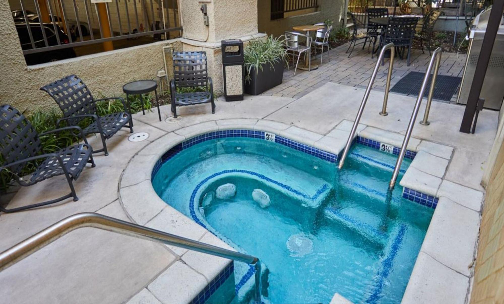 Beverly Hills 2 Bed 2 Bath Penthouse With Den And Parking 414 Los Angeles Esterno foto