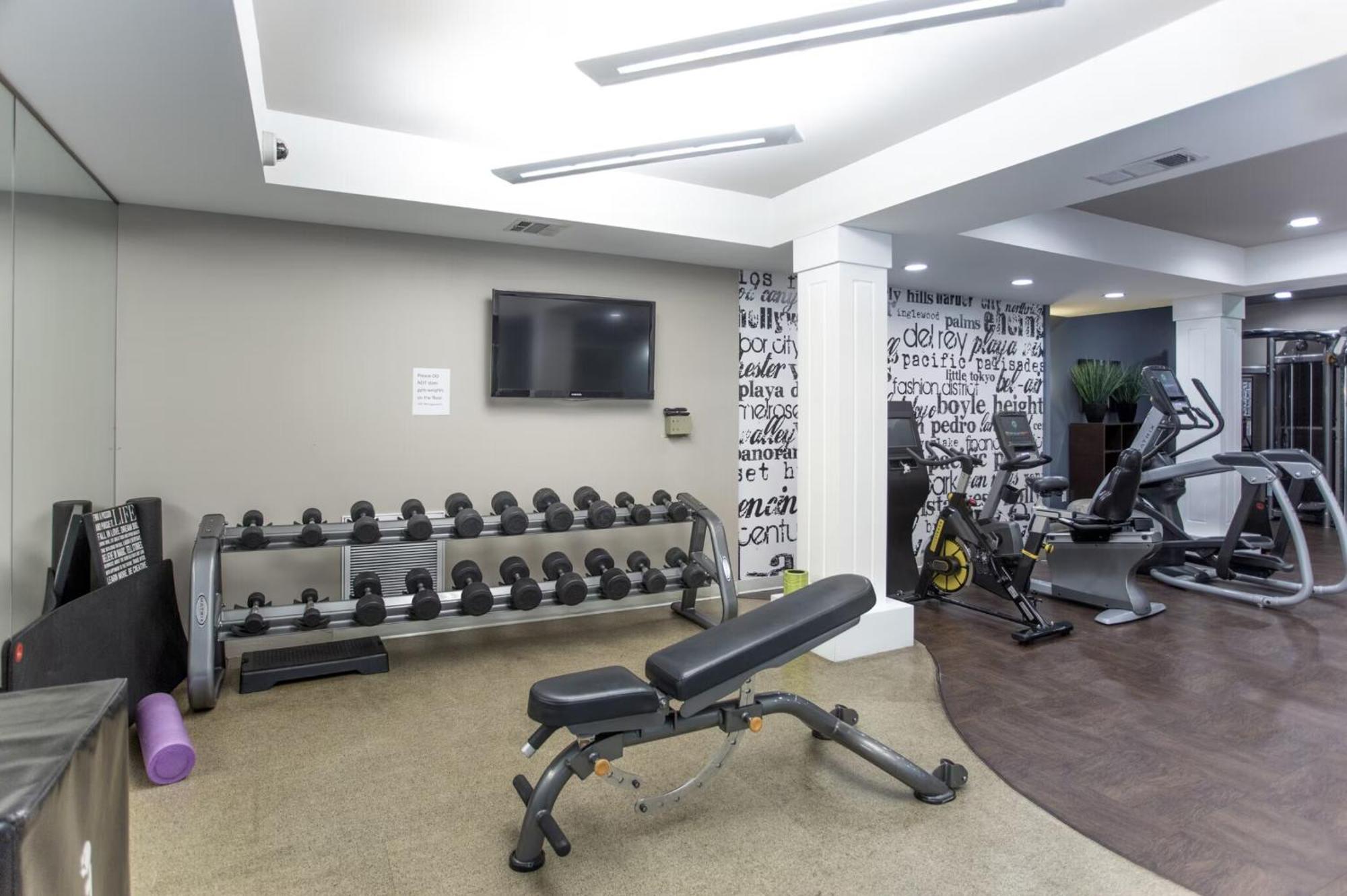 Beverly Hills 2 Bed 2 Bath Penthouse With Den And Parking 414 Los Angeles Esterno foto